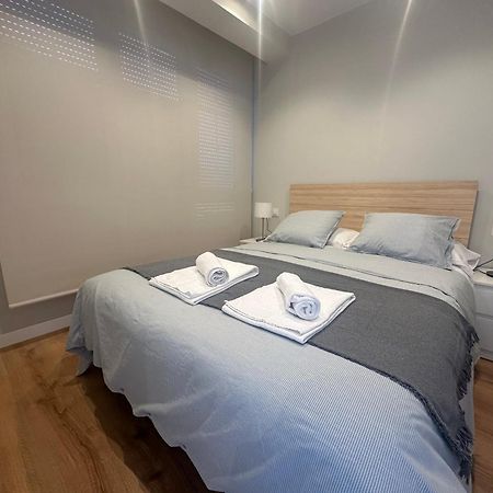A Terraza Pequena By Oktheway Apartment Laxe Bagian luar foto